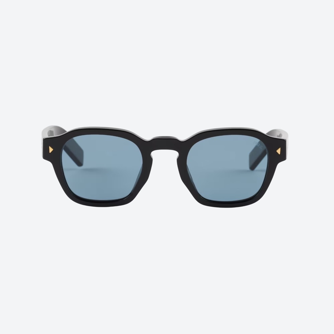 Sunglasses with the iconic metal plaque – Black